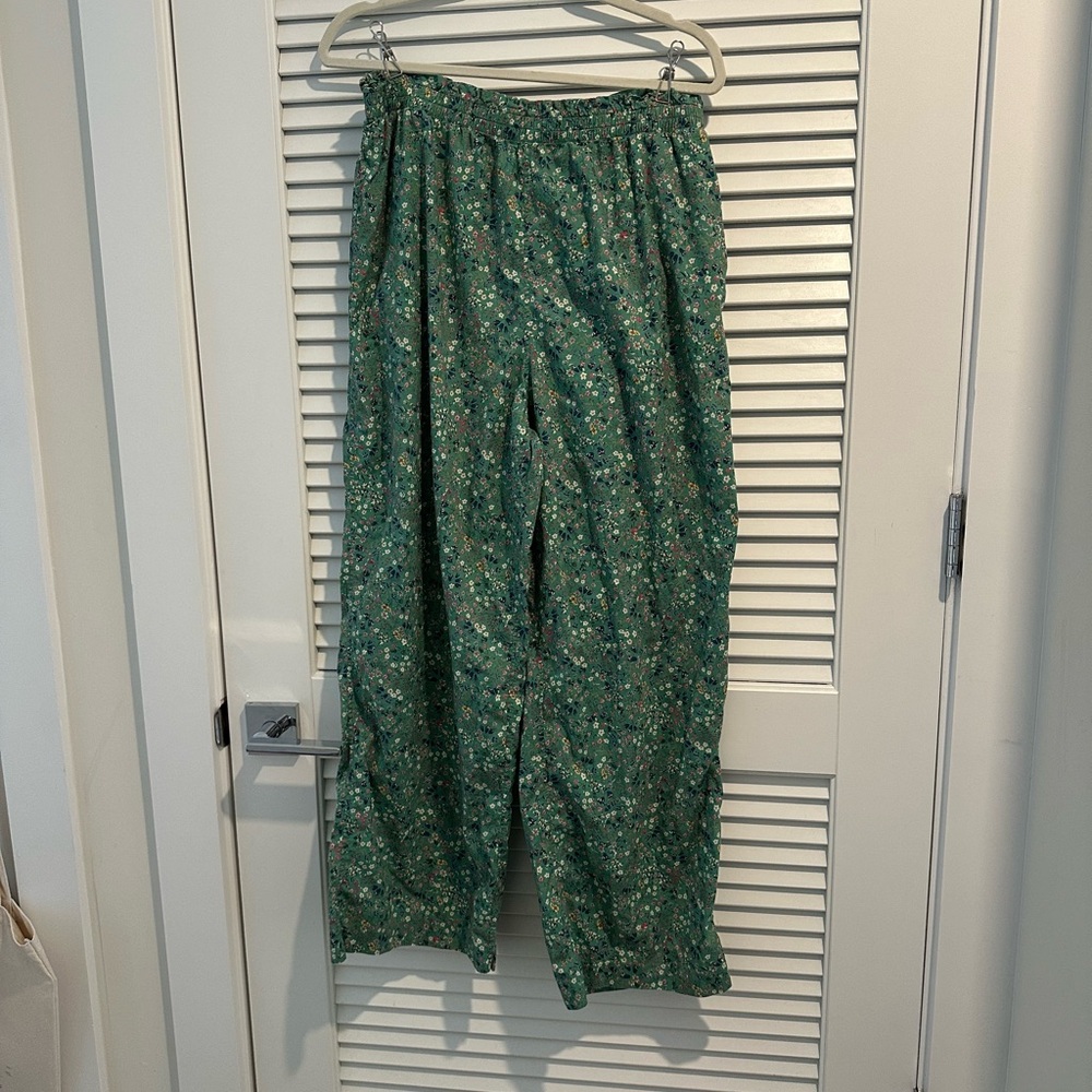 ANN MASHBURN Green Floral Pajama Pants
